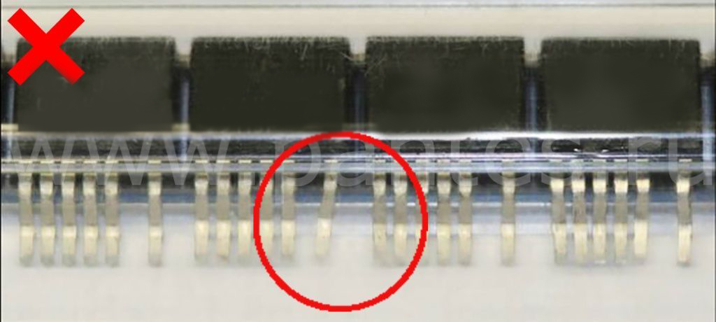 Компоненты в тубе с деформированными выводами Компоненты в тубе с деформированными выводами